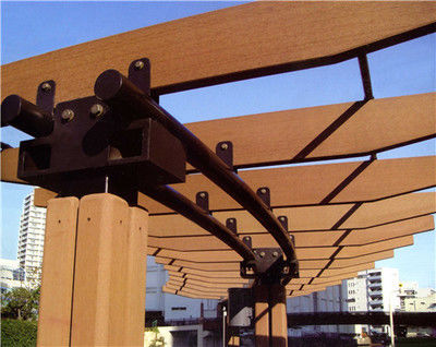 Pergola coperta di legno WPC della pergola di temperatura del giardino UV resistente di resistenza