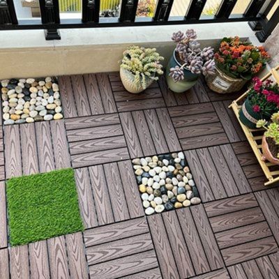 Il Decking di plastica della cavità di Decking di 300X300MM Brown WPC DIY si imbarca sull'invecchiare resistente