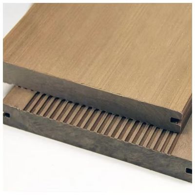 le plance di legno di plastica all'aperto di Decking composito solido 23mm del centro di 22mm non slittano la pavimentazione del vinile